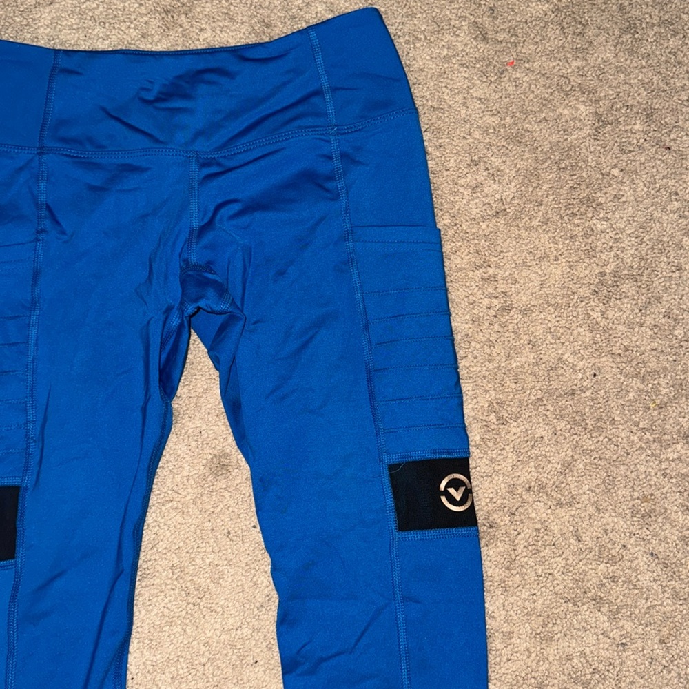 Virus compression leggings